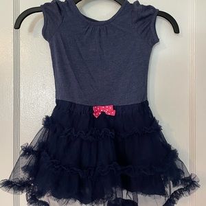 Comfy frilly dress that’s fun to spin around in!